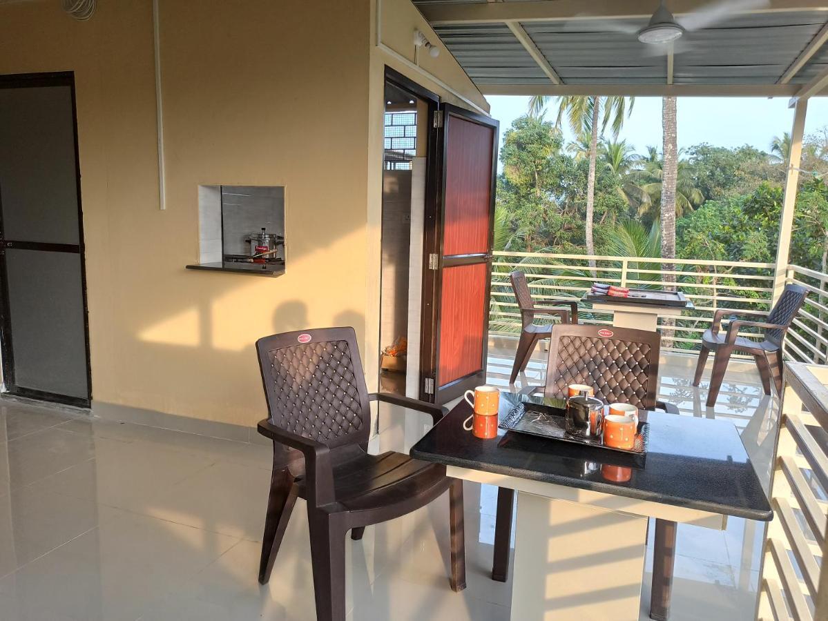 Di Casa Resort Calangute Exteriör bild